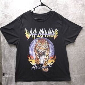Def Leppard Animal T-Shirt Men's 2XL Black Graphic Print Short Sleeve Casual‎